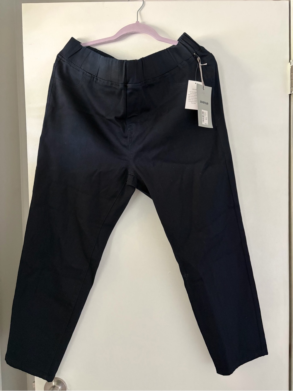Avenue Men's Black Relaxed Stretch Chinos